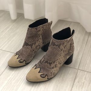 Free People Snake Skin Ankle Boots size 38